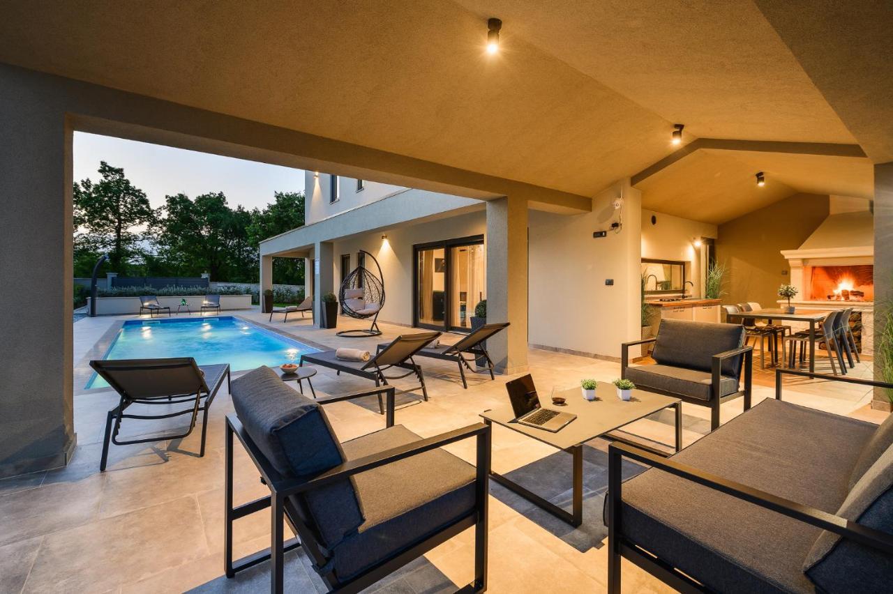 Mali Vareški Villa Nobu מראה חיצוני תמונה