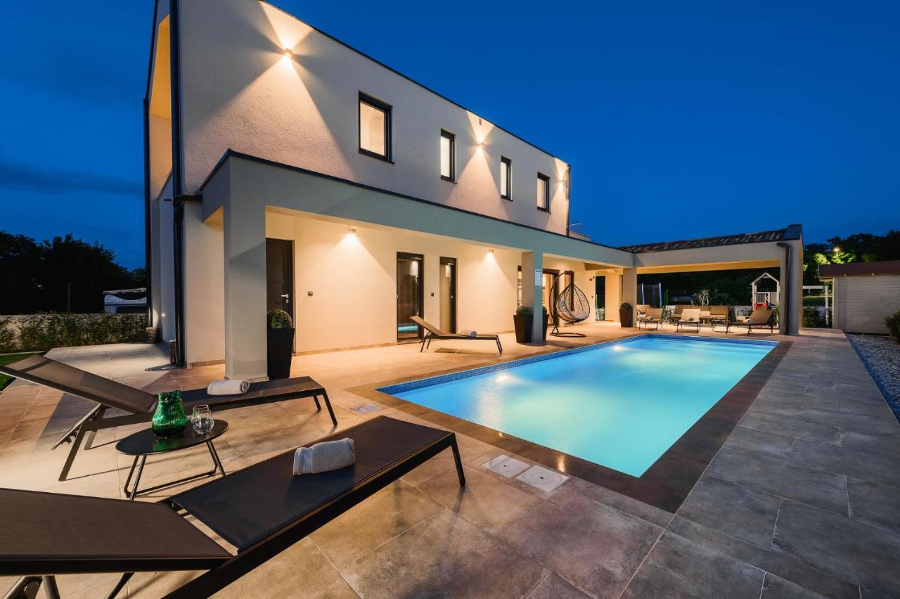 Mali Vareški Villa Nobu מראה חיצוני תמונה
