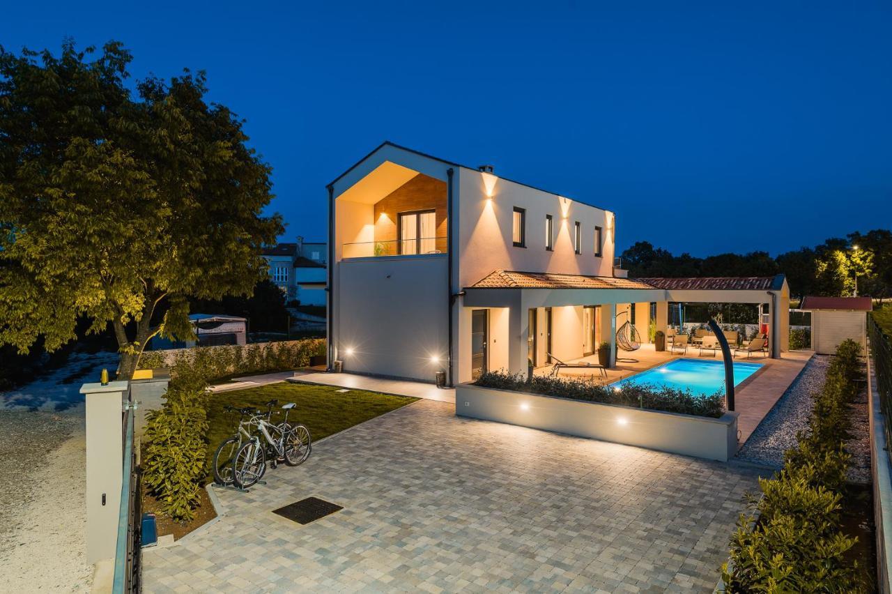 Mali Vareški Villa Nobu מראה חיצוני תמונה