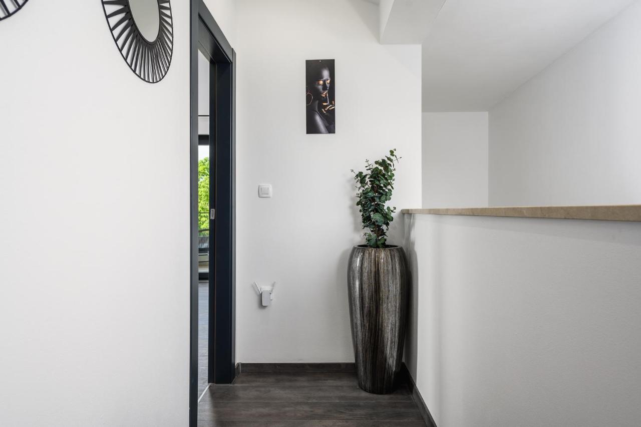 Mali Vareški Villa Nobu מראה חיצוני תמונה
