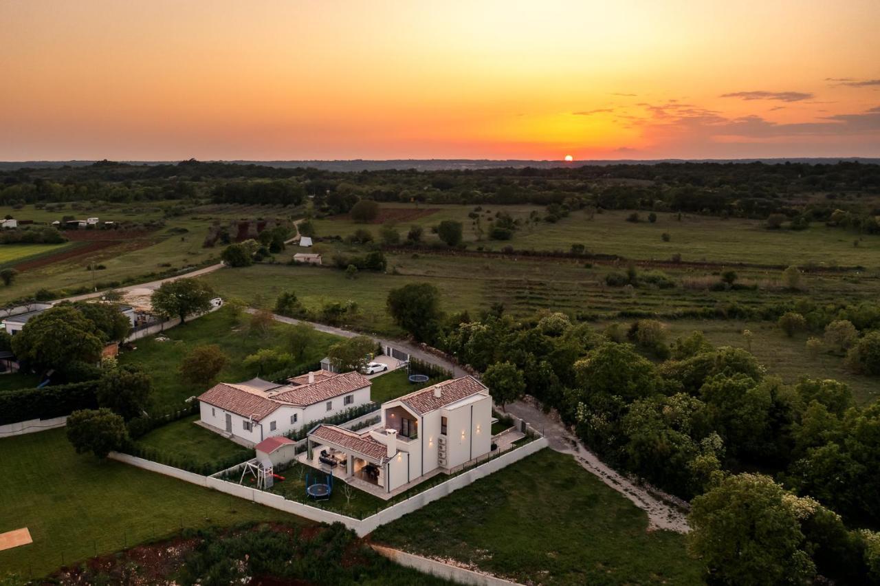 Mali Vareški Villa Nobu מראה חיצוני תמונה