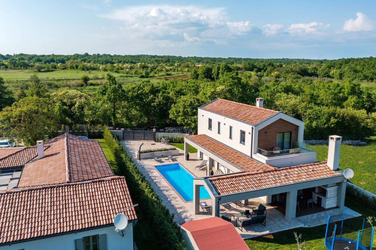 Mali Vareški Villa Nobu מראה חיצוני תמונה