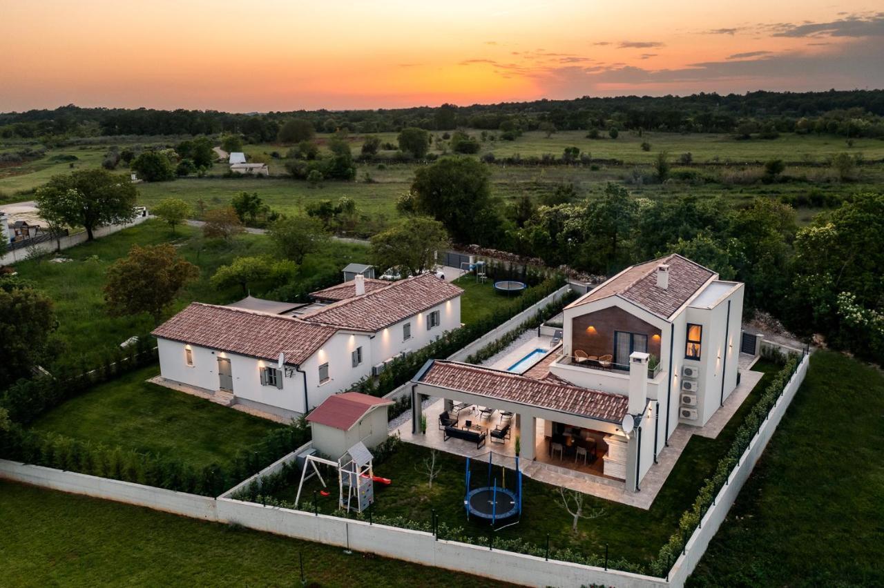 Mali Vareški Villa Nobu מראה חיצוני תמונה