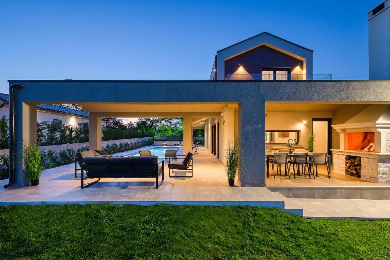 Mali Vareški Villa Nobu מראה חיצוני תמונה